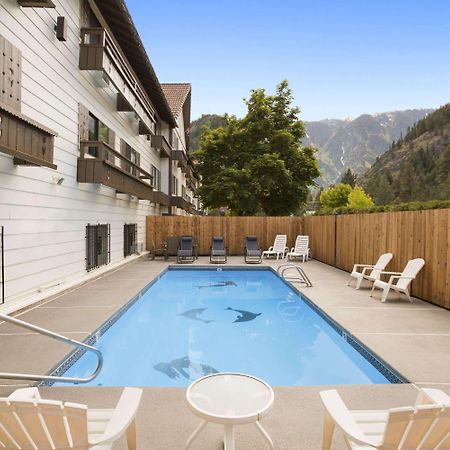 Howard Johnson By Wyndham Leavenworth Exteriör bild